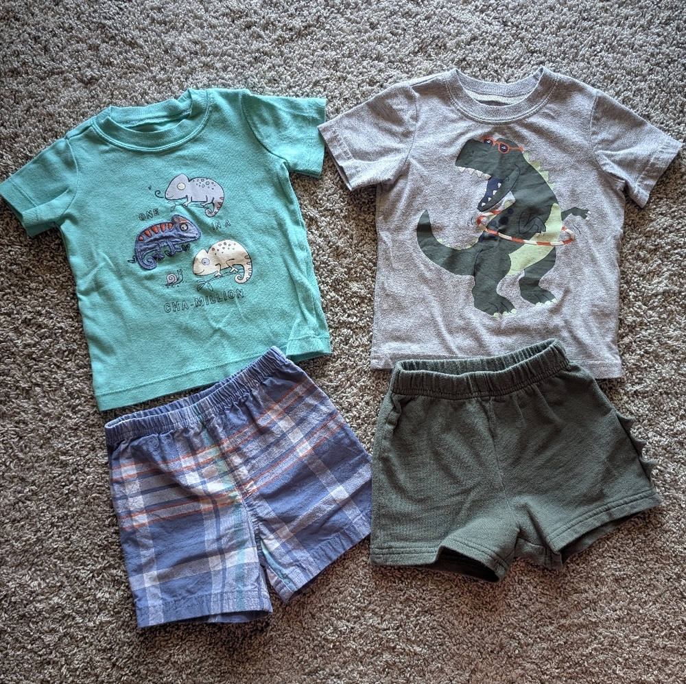 2 Carter's baby boys outfits 12 months